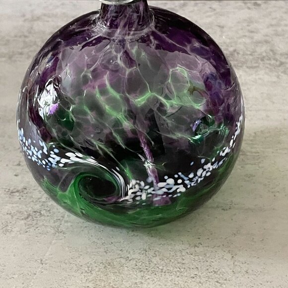 NWT Kitras Studio Art Glass Van Glow 4" Round Globe Oil Lamp Purple Green Wick - Picture 6 of 9